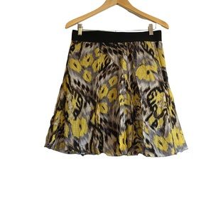 Such a cute skirt , slightly used but great shape!